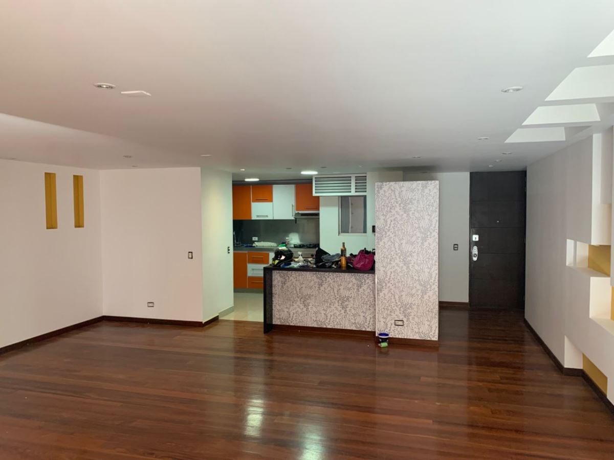 Apartamento en Arriendo - Bogota, LOS CEDROS 4845