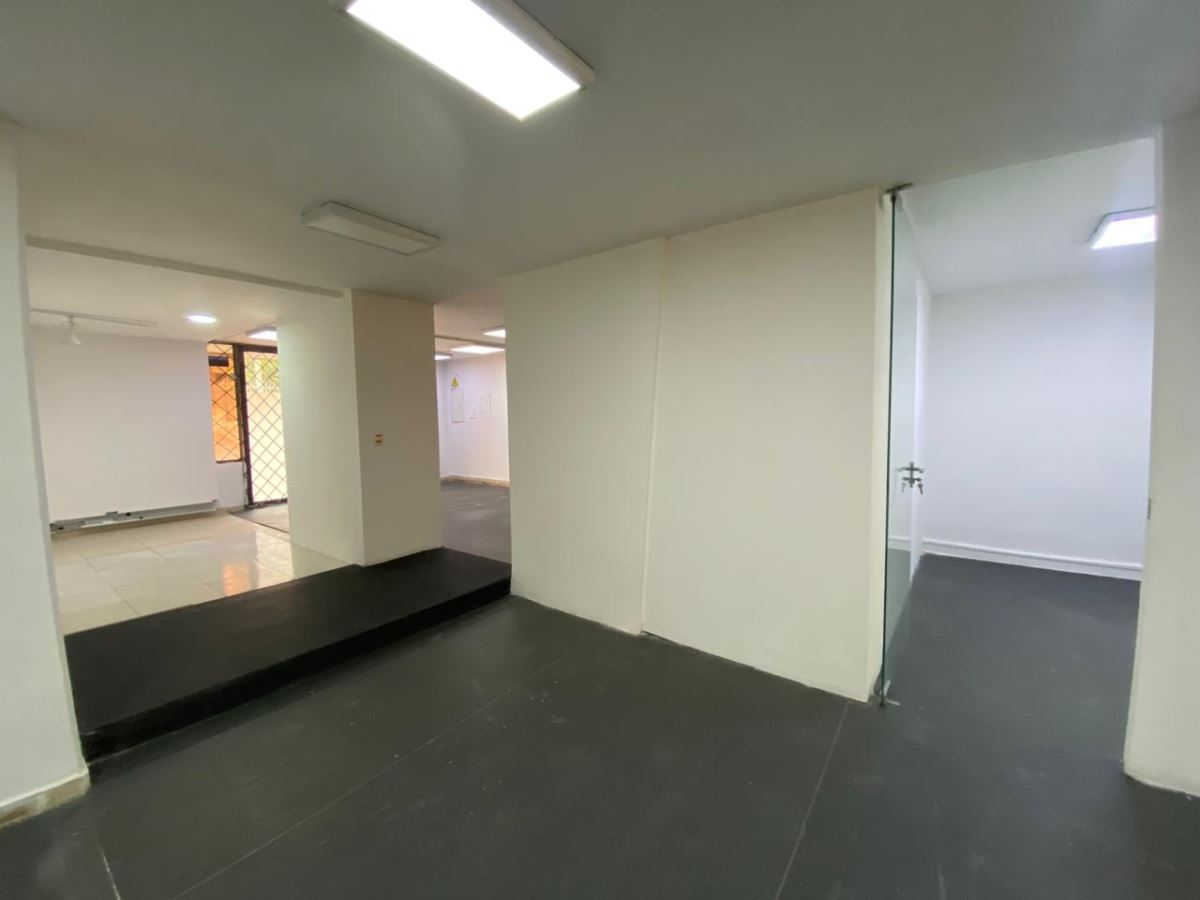 Casa en Arriendo - Bogota, LAGO GAITÁN 4445