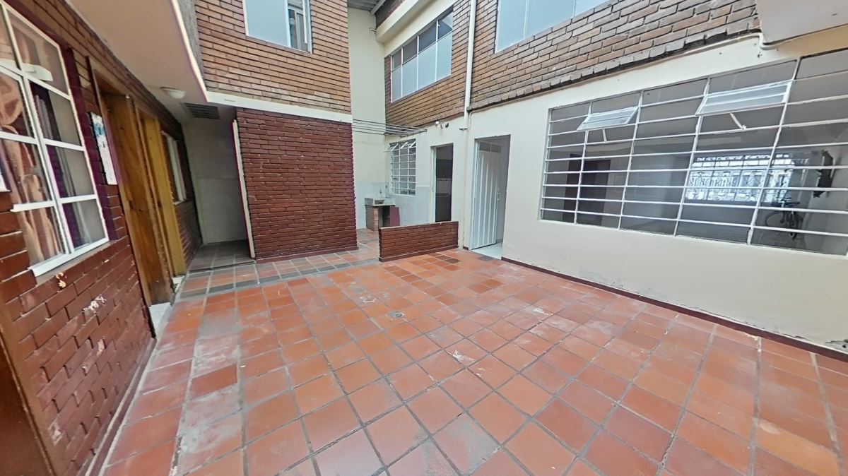 Casa en Venta - Bogota, SANTA ISABEL 4284