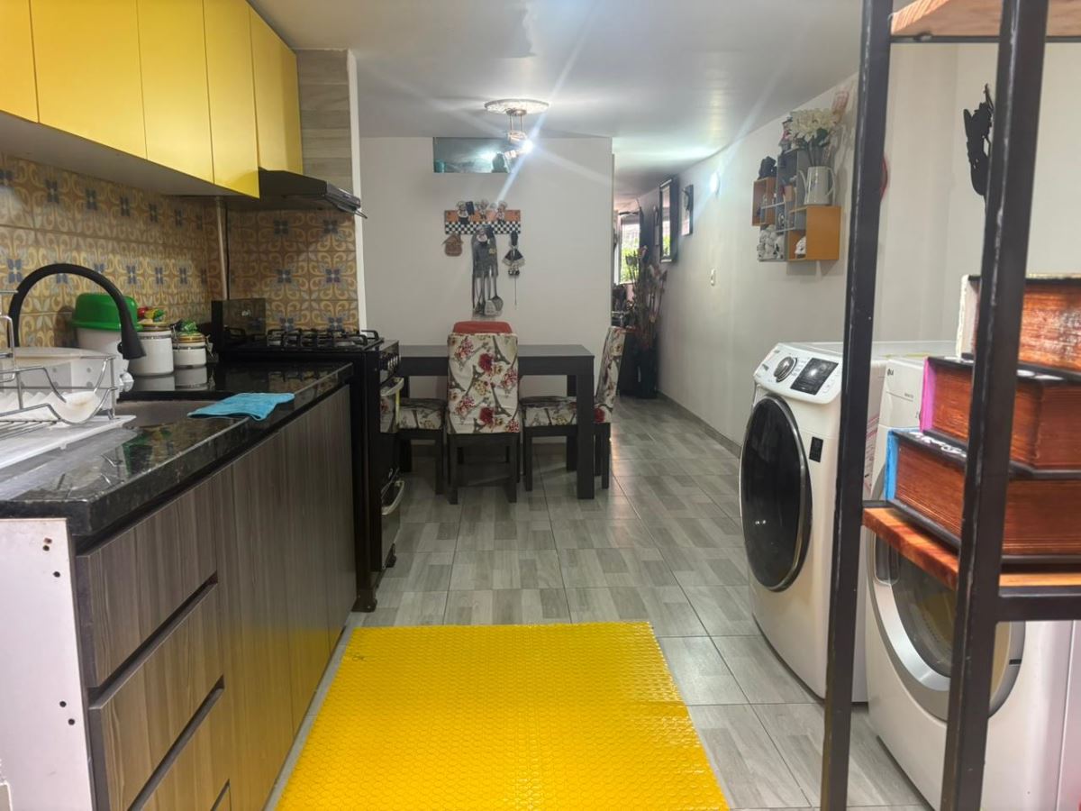 Casa en Venta - Bogota, PUERTA DEL SOL 4700