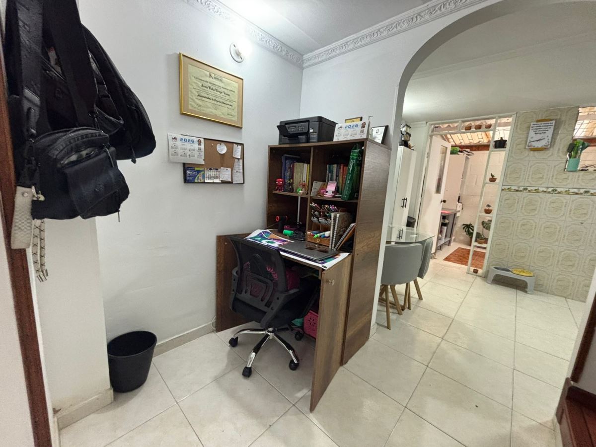 Casa en Venta - Bogota, SAN ANTONIO 5922