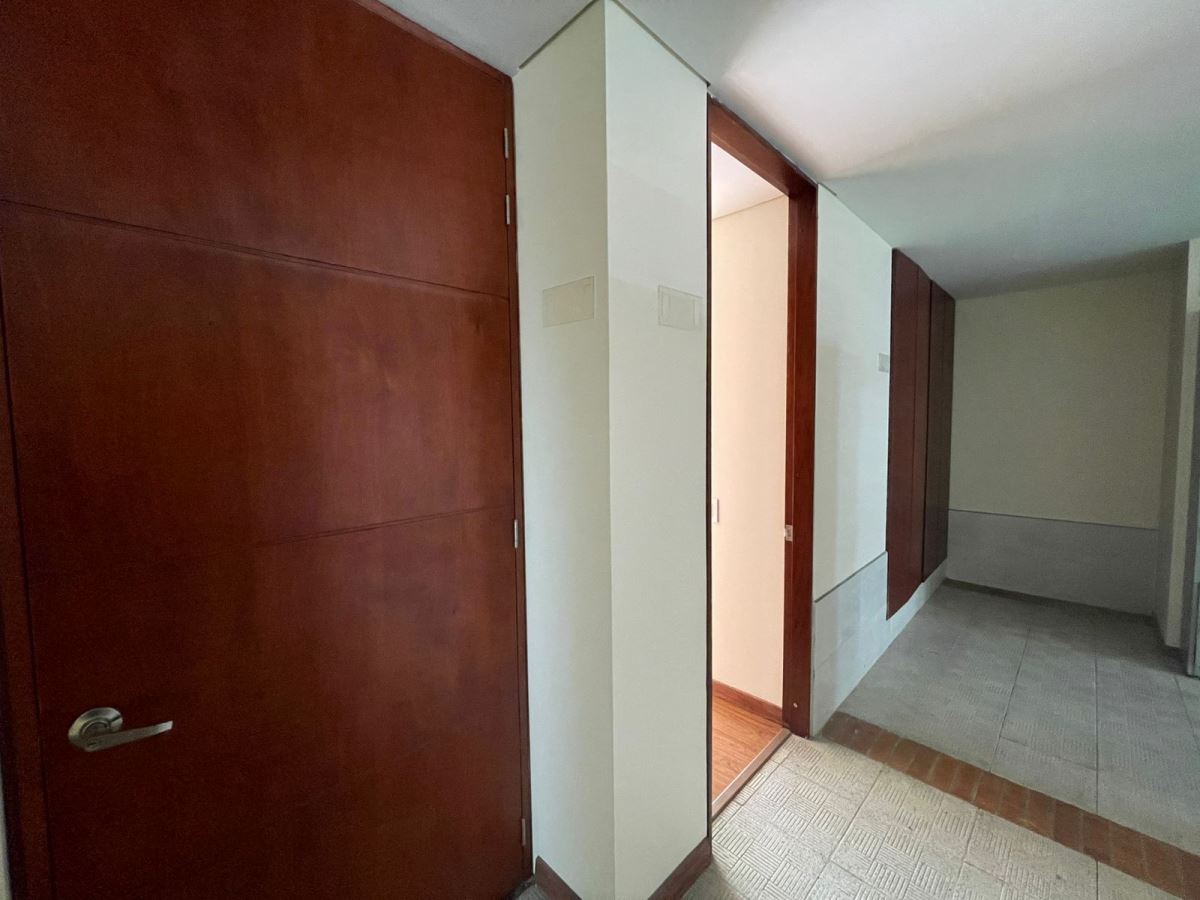 Casa en Arriendo - Bogota, ALHAMBRA 6053