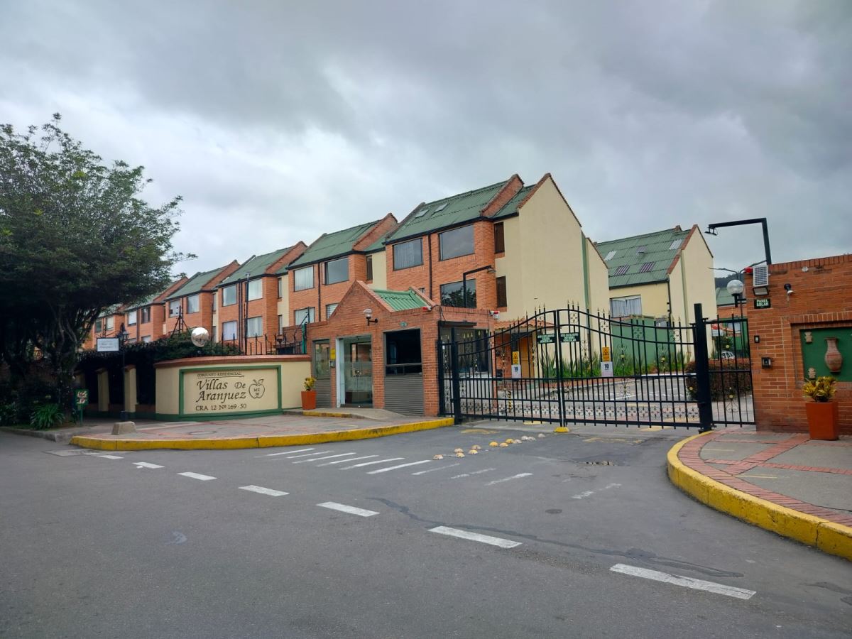 Casa en Venta - Bogota, SAN FERNANDO OCCIDENTAL 3964