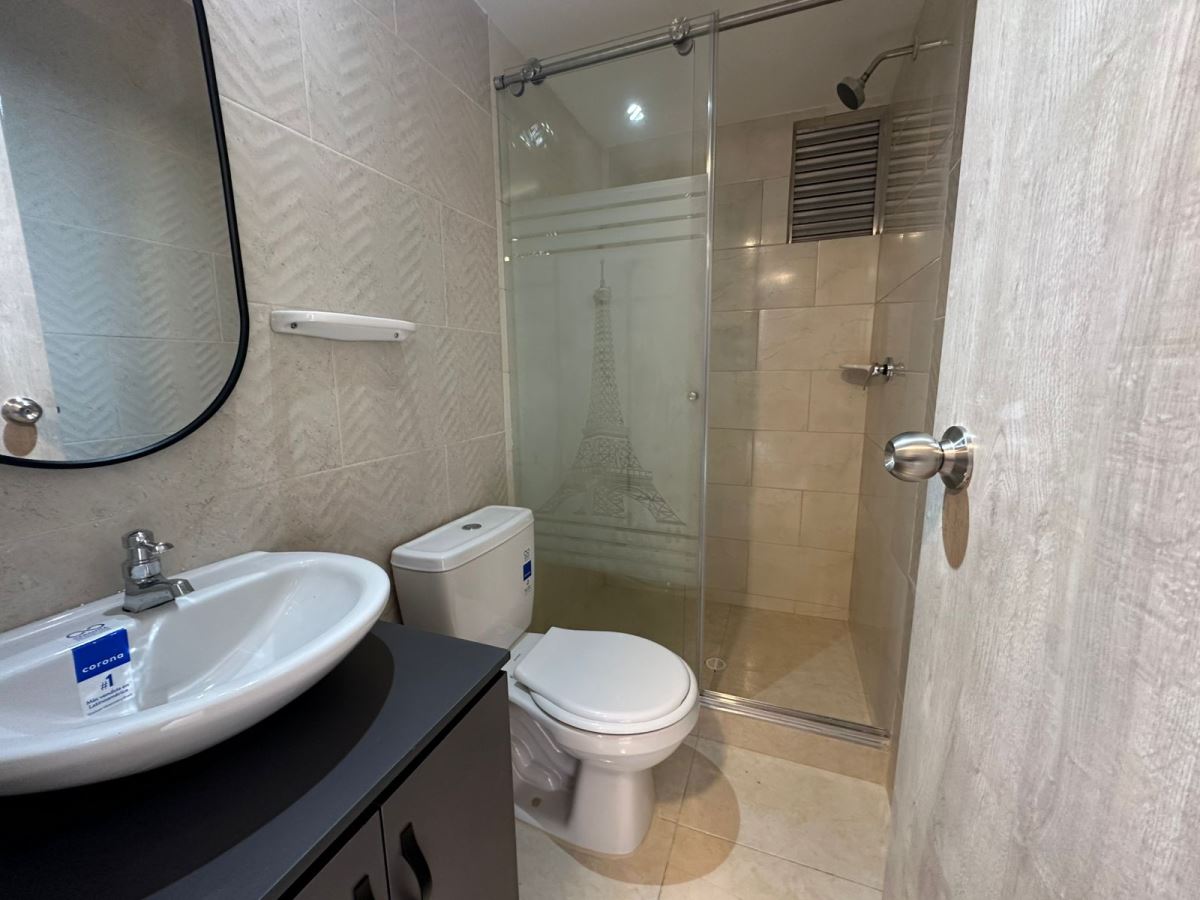 Apartamento en Arriendo - Bogota, HAYUELOS 4339