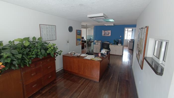 Casa en Venta - Bogota, SANTA BÁRBARA 1998