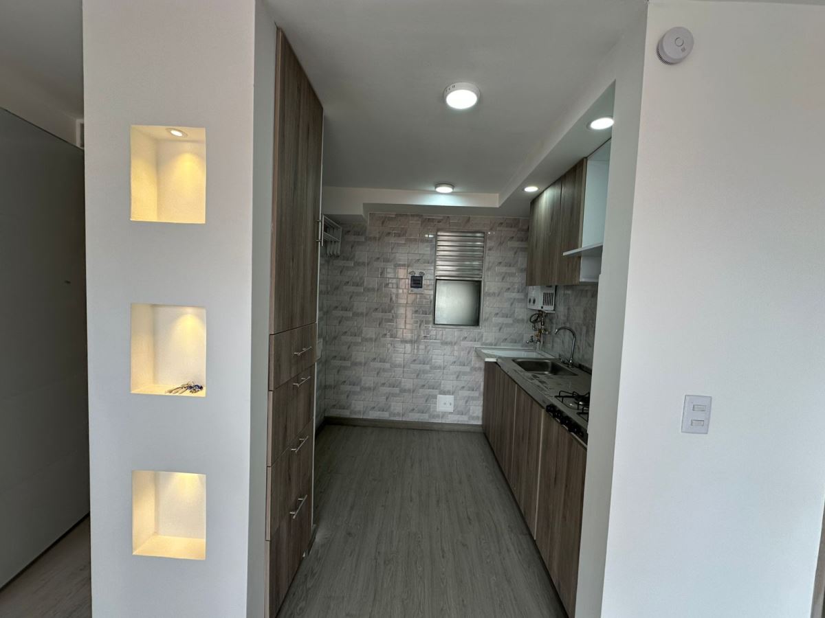 Apartamento en Arriendo - Bogota, HAYUELOS 5315