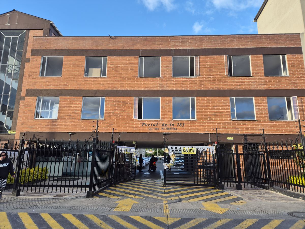 Apartamento en Arriendo - Bogota, INDUSTRIAL CENTENARIO 4937