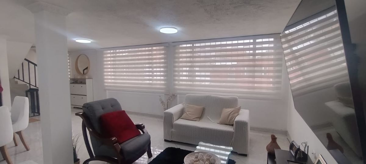 Casa en Arriendo - Bogota, SAN JOAQUÍN 5189