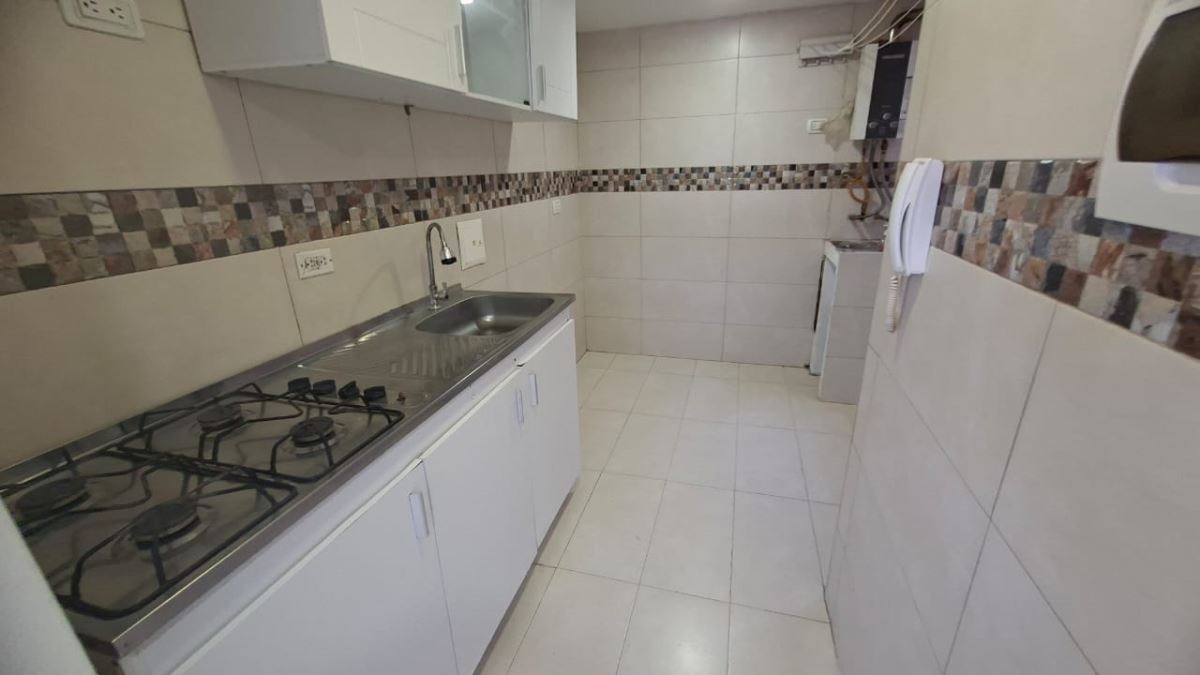 Apartamento en Arriendo - Madrid, ALTOS DE MADRID 6343