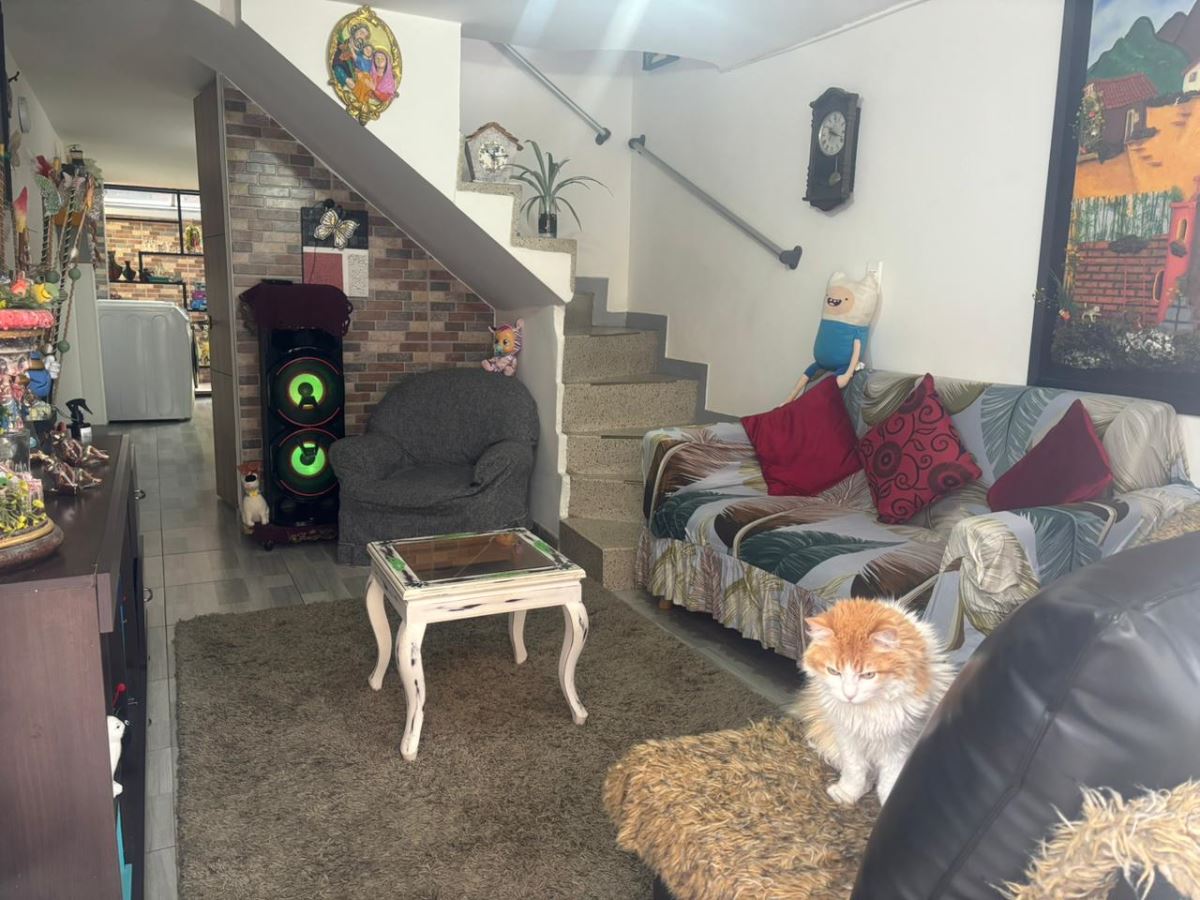 Casa en Venta - Bogota, PUERTA DEL SOL 4700