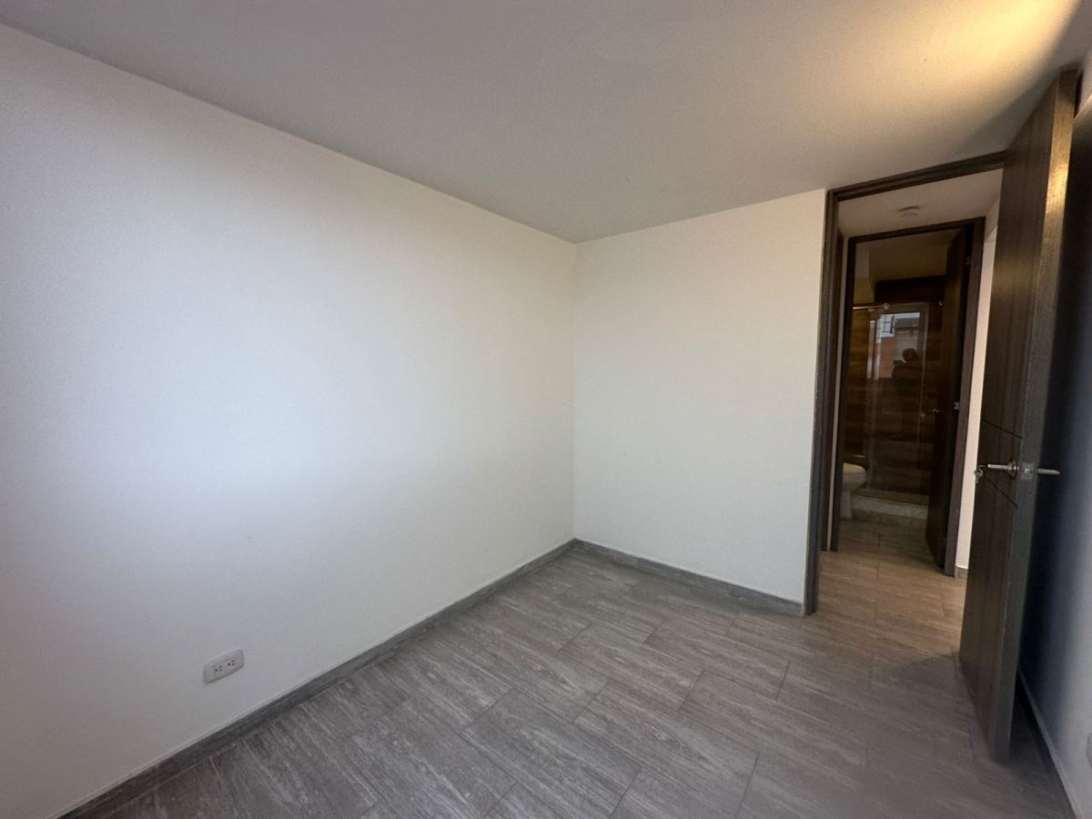 Apartamento en Arriendo - Bogota, CASTILLA 4518