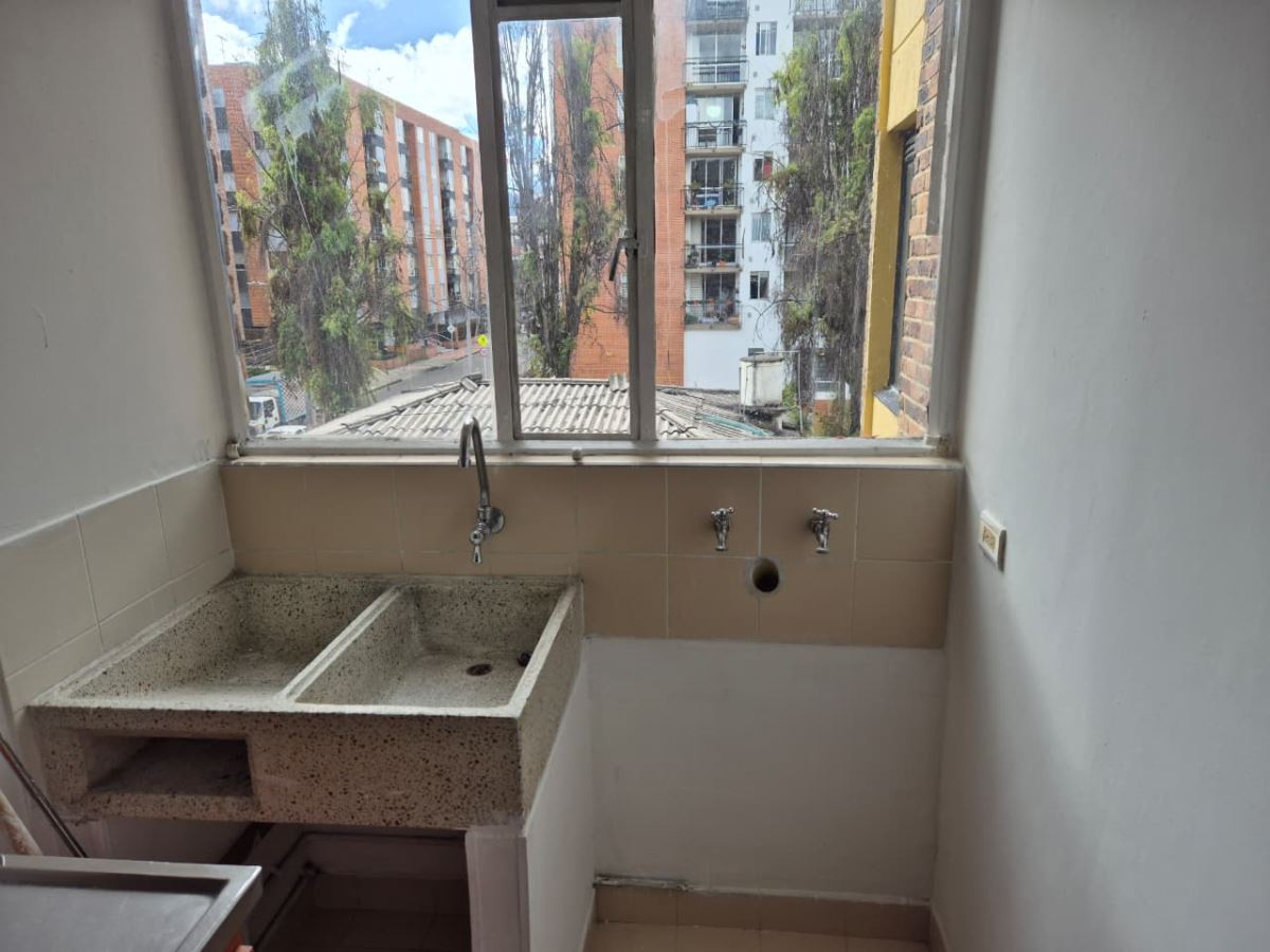 Apartamento en Arriendo - Bogota, SANTA TERESA 2140