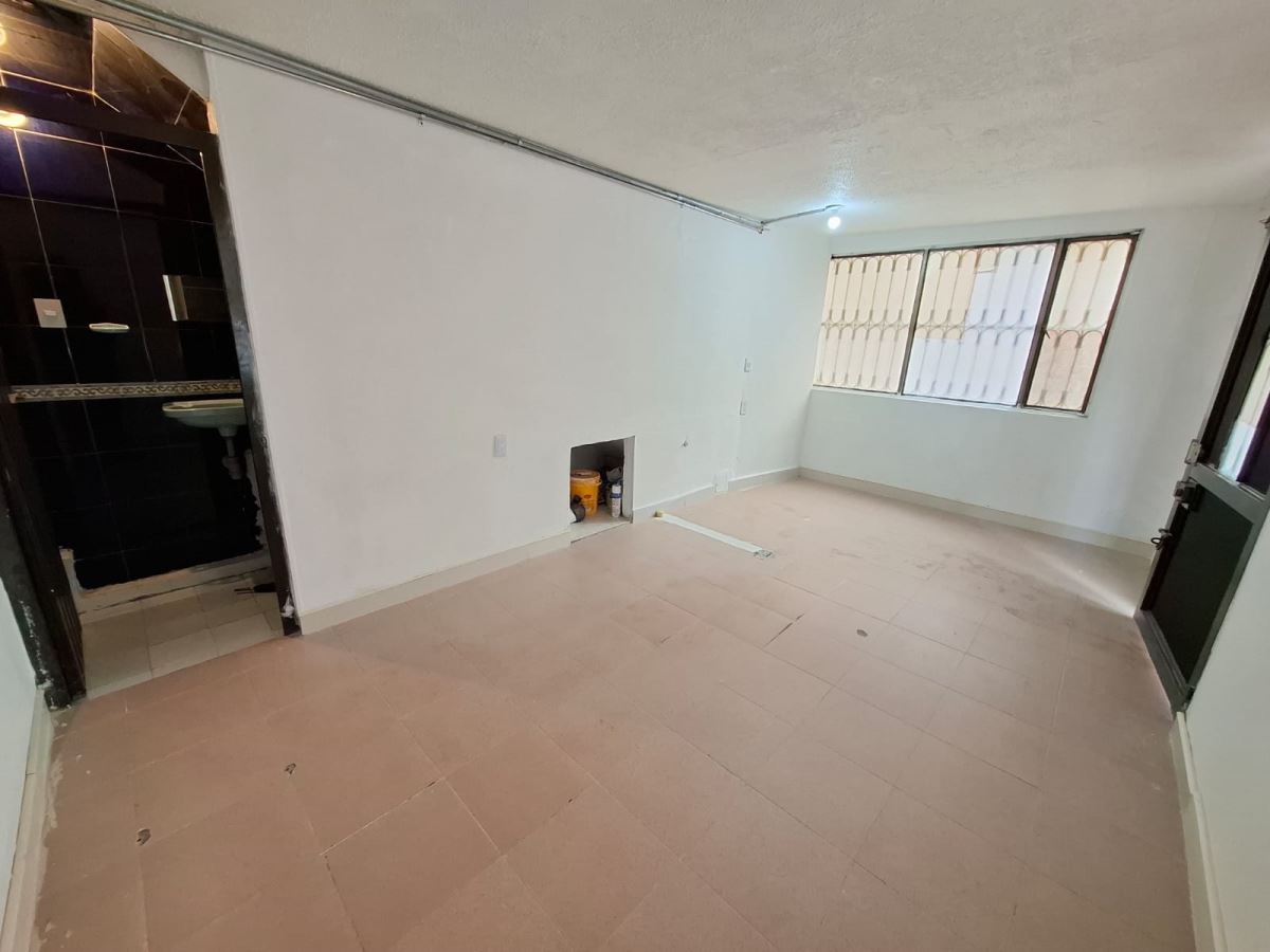 Local en Arriendo - Bogota, EL CHIRCAL SUR 6006