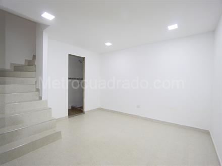 Casa en Venta - Bogota, SAN BERNARDINO 6082