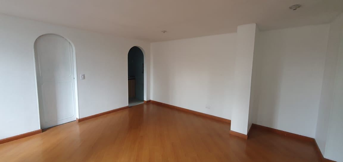 Oficina en Arriendo - Bogota, CHAPINERITO 2879