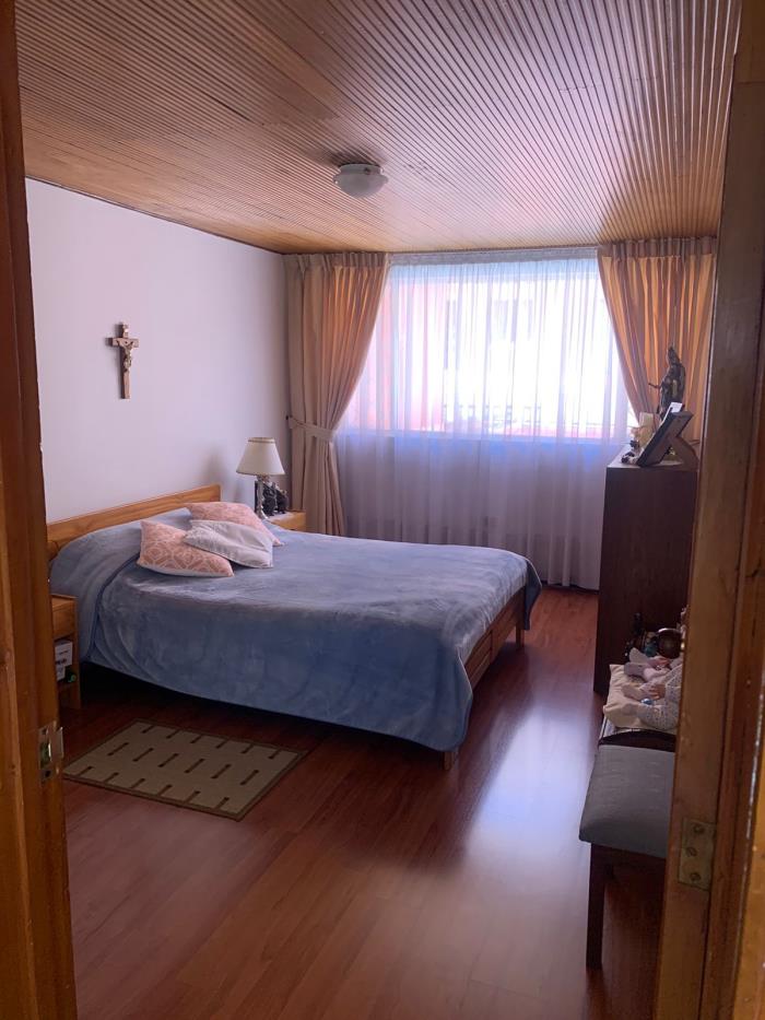 Casa en Venta - Bogota, LISBOA 2455