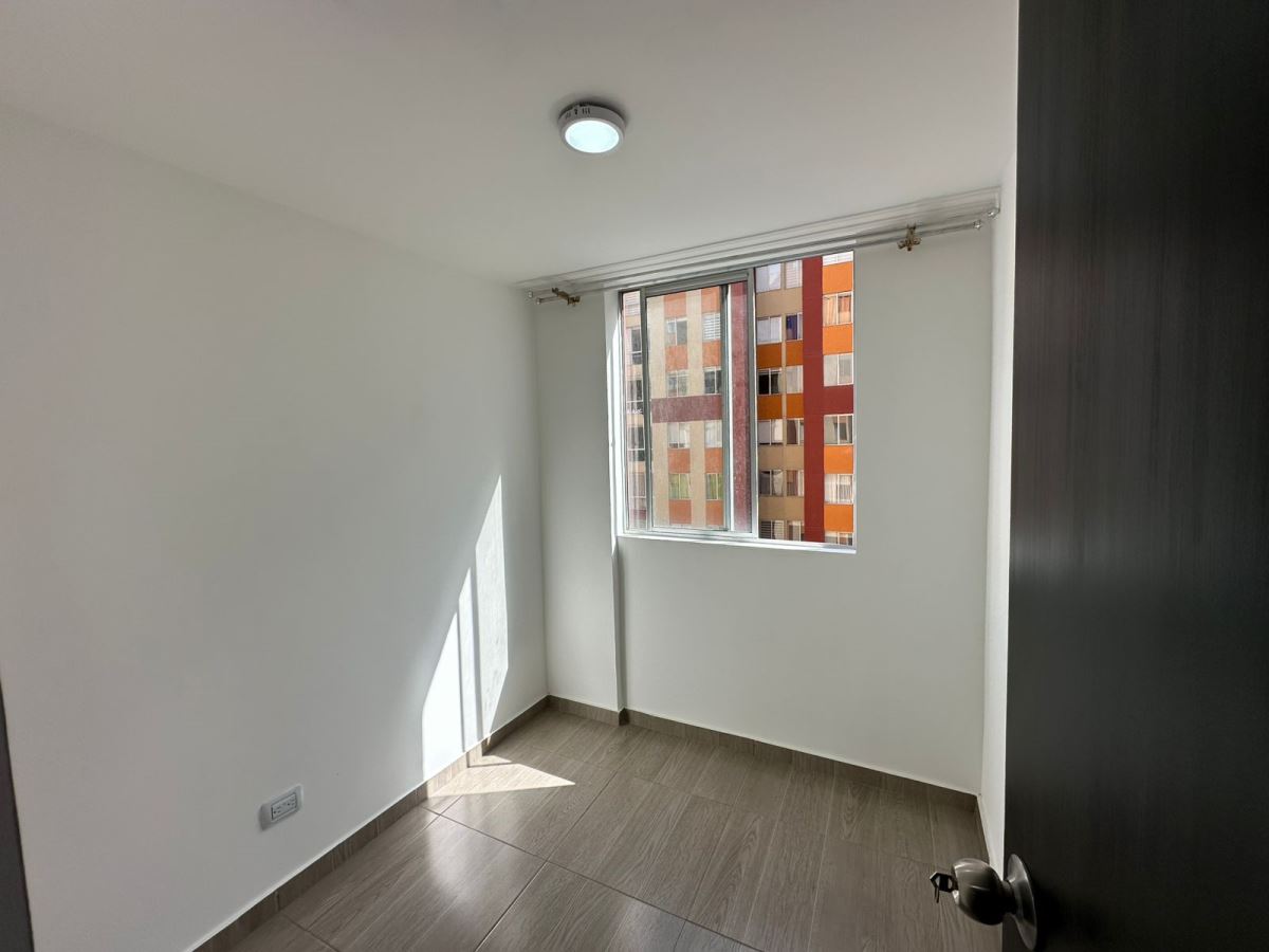 Apartamento en Arriendo - Bogota, SAN PABLO 5071