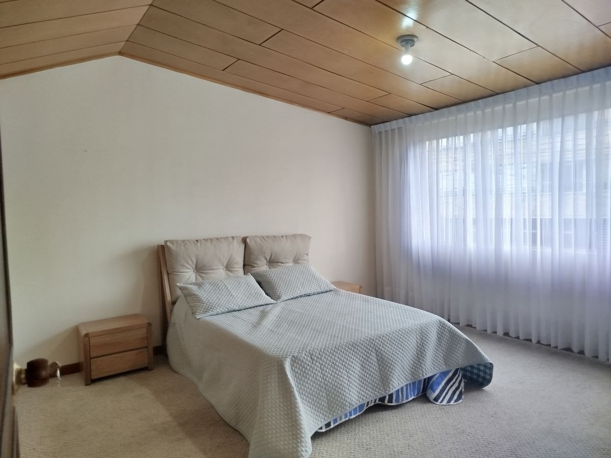 Casa en Arriendo - Bogota, NIZA 4198