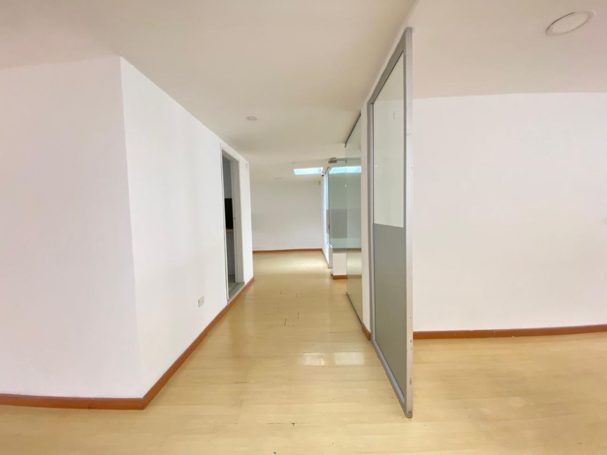 Casa en Arriendo - Bogota, LAGO GAITÁN 4446