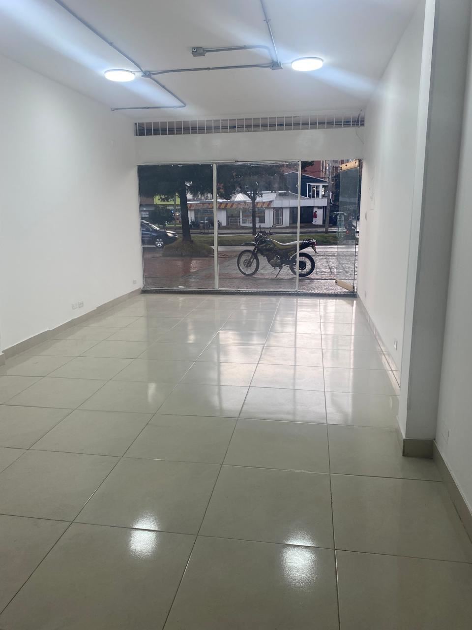 Local en Arriendo - Bogota, SANTA BÁRBARA CENTRAL 3850