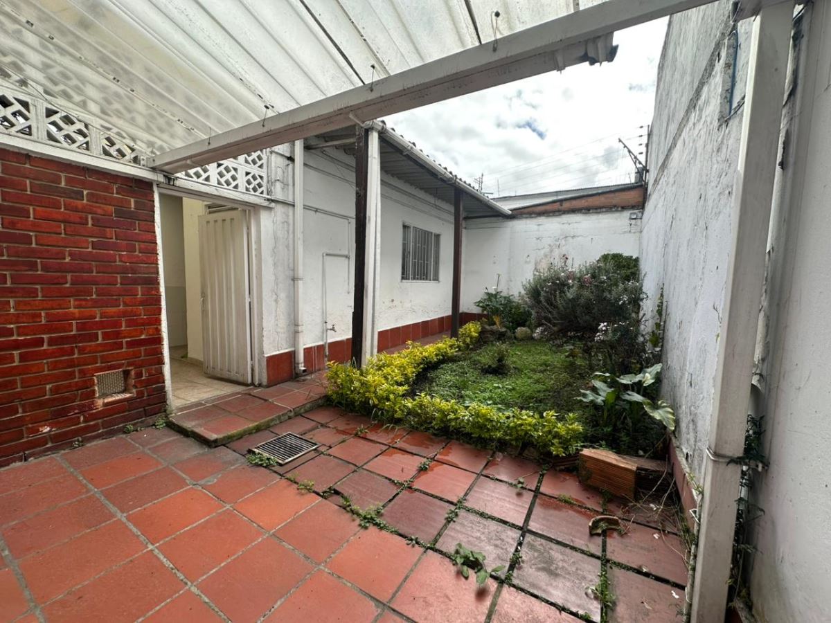 Casa en Venta - Bogota, POLO CLUB 5350