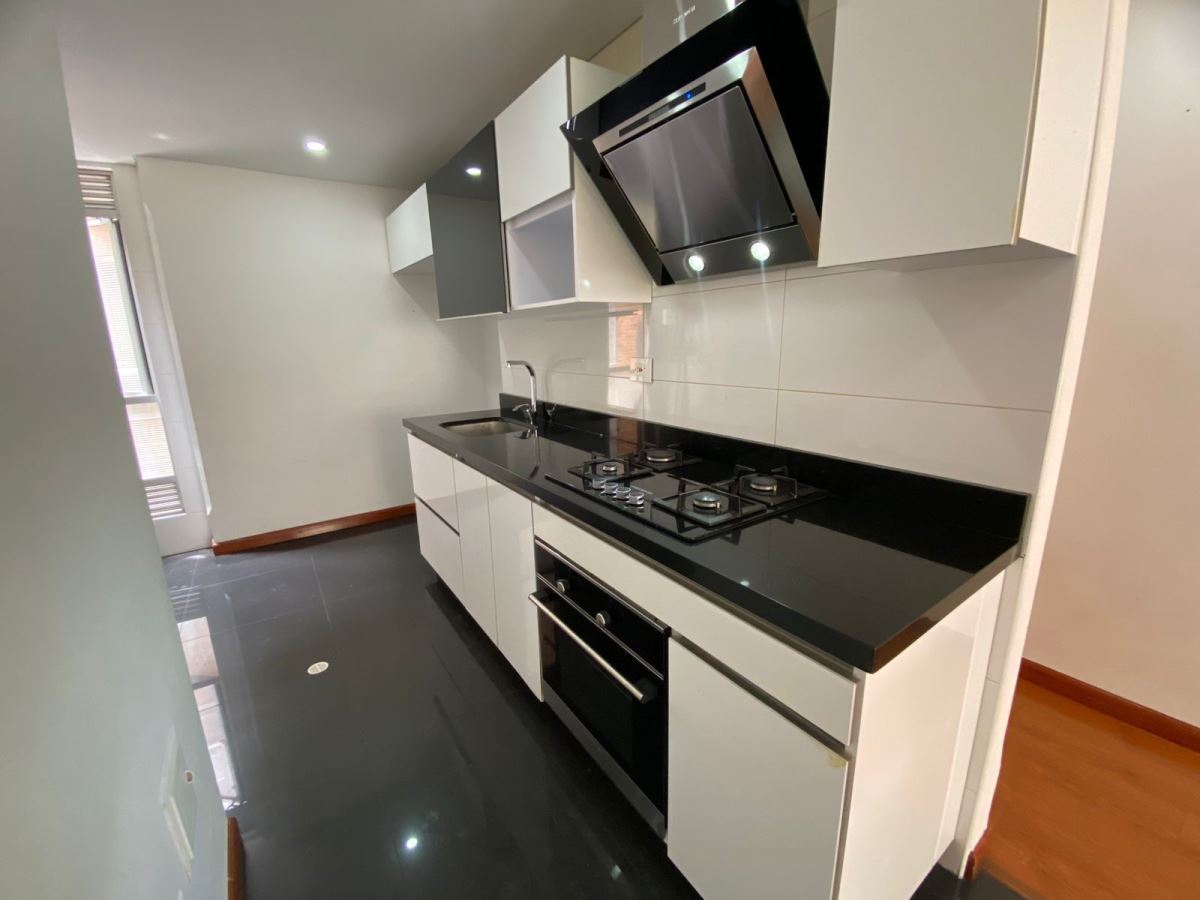 Apartamento en Arriendo - Bogota, SANTA BÁRBARA 4974
