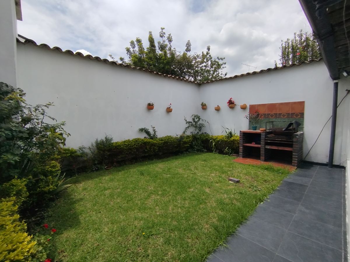 Casa en Arriendo - Bogota, PRADO VERANIEGO NORTE 3908