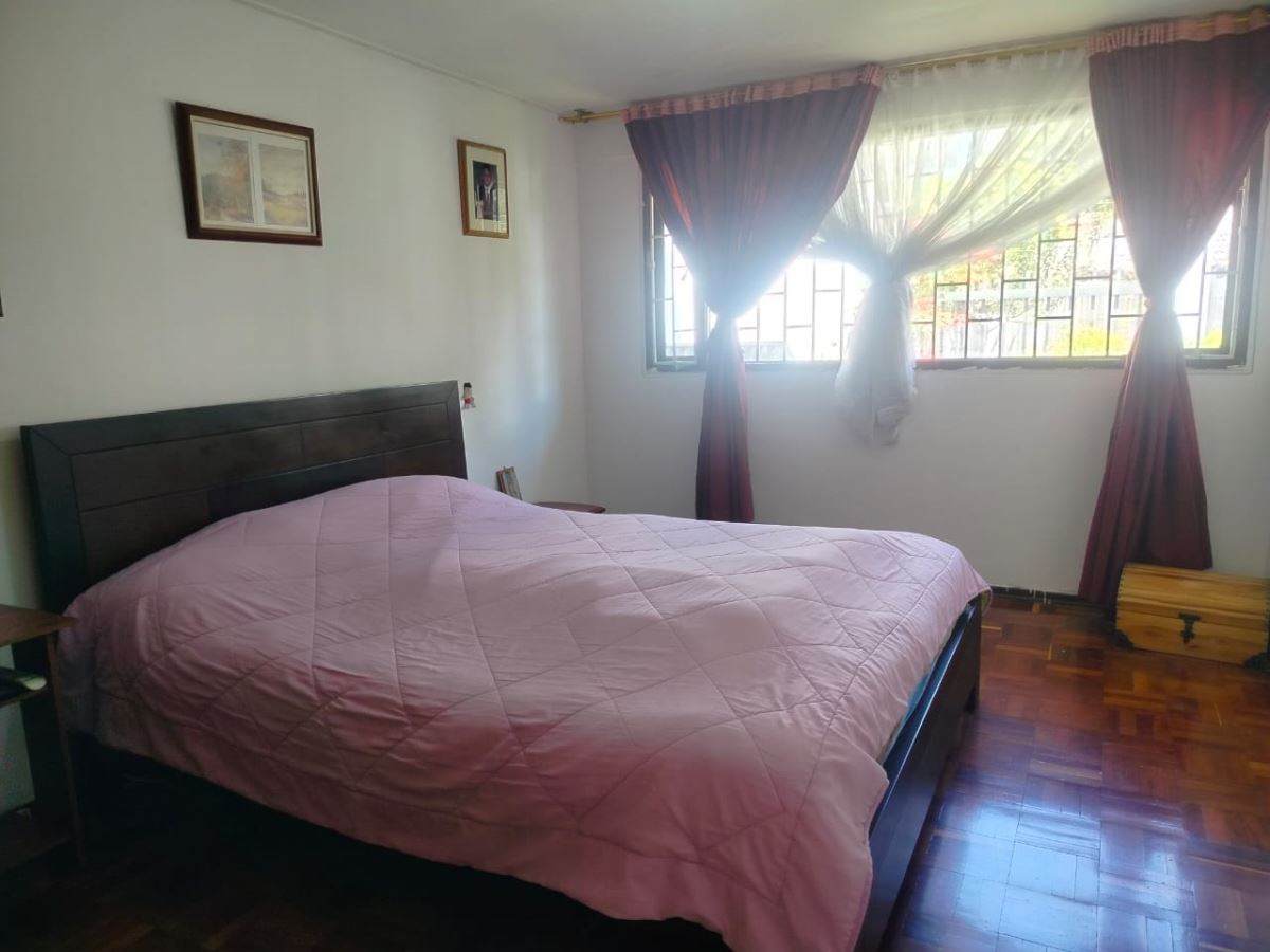 Casa en Venta - Bogota, NUEVA AUTOPISTA 4720