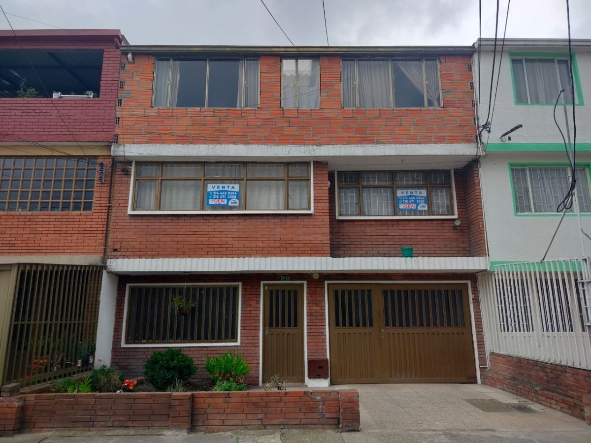 Casa en Venta - Bogota, PALERMO 1875