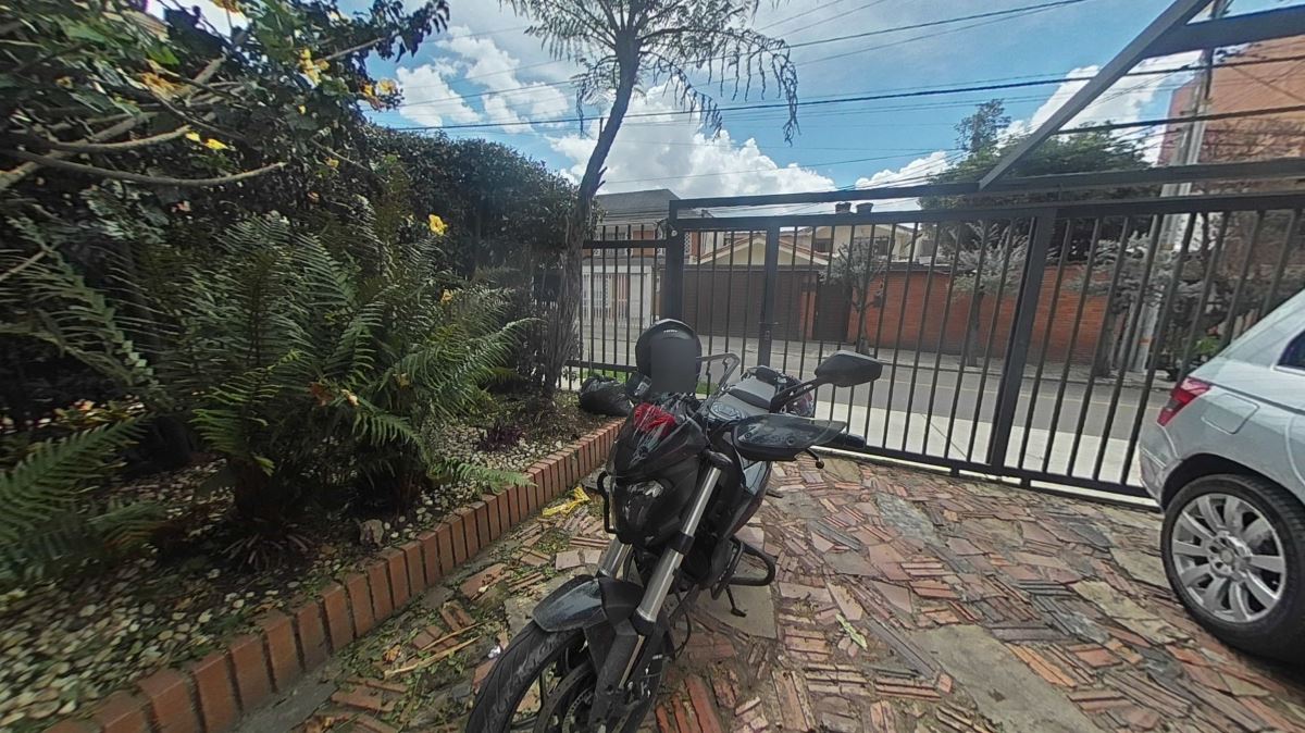 Casa en Venta - Bogota, SANTA PAULA 3040