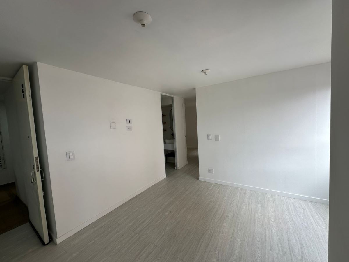 Apartamento en Arriendo - Bogota, CASTILLA 4893