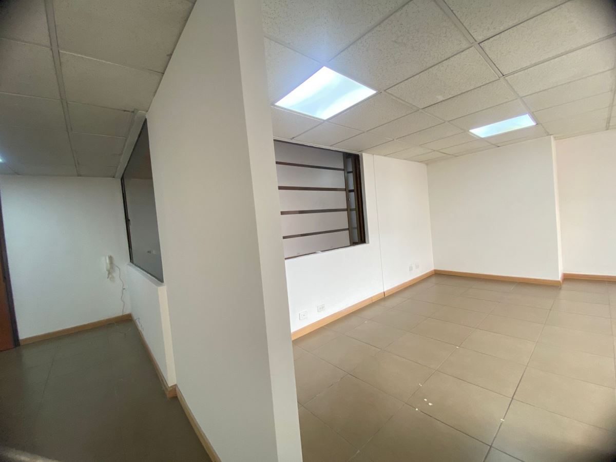 Oficina en Arriendo - Bogota, LAGO GAITÁN 870