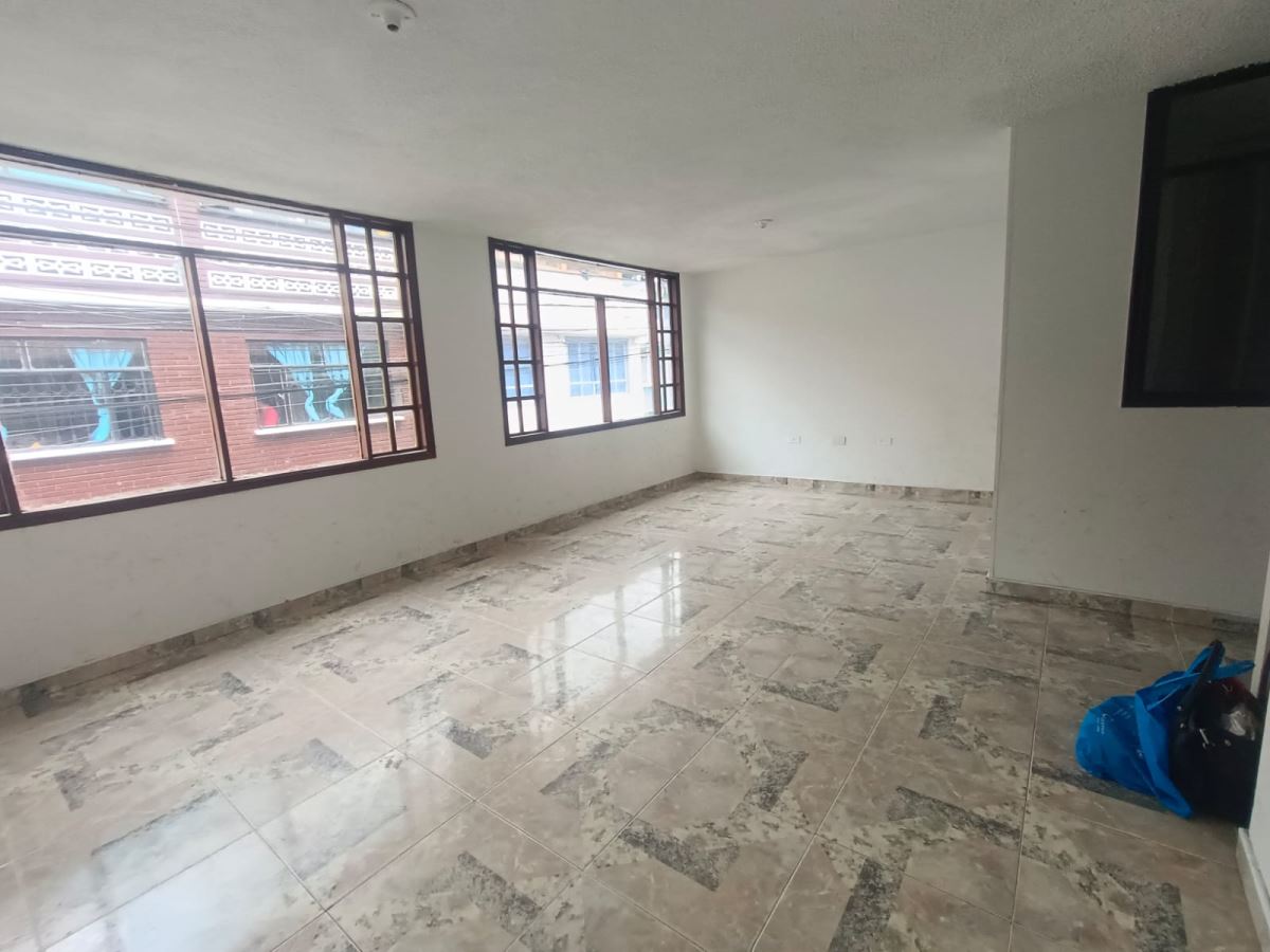 Casa en Venta - Bogota, GARCES NAVAS 6063