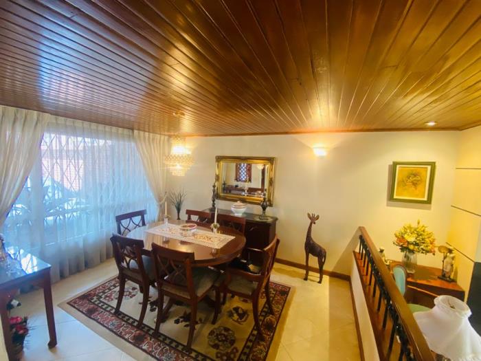 Casa en Venta - Bogota, EL CONTADOR 2384