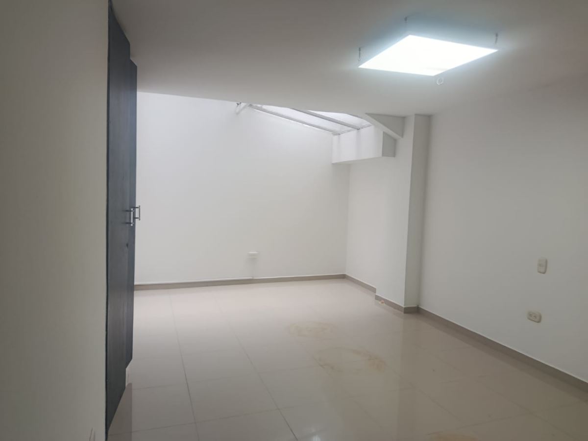 Oficina en Arriendo - Bogota, MOLINOS NORTE 6225