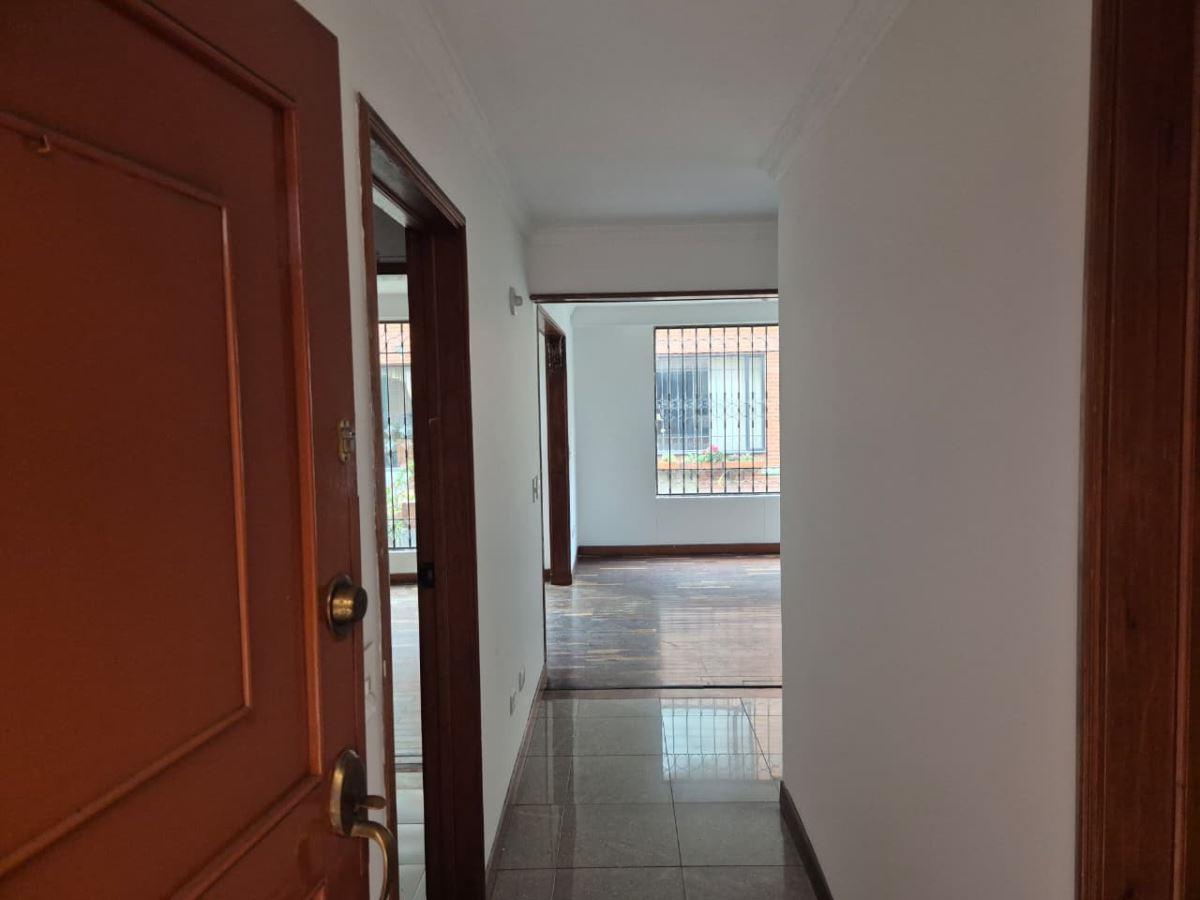Casa en Arriendo - Bogota, CEDRITOS 5154