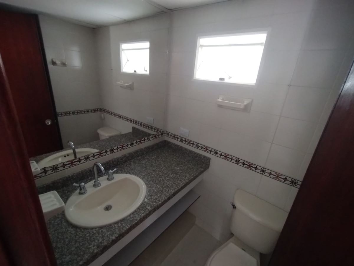 Apartamento en Arriendo - Bogota, MIRANDELA 955