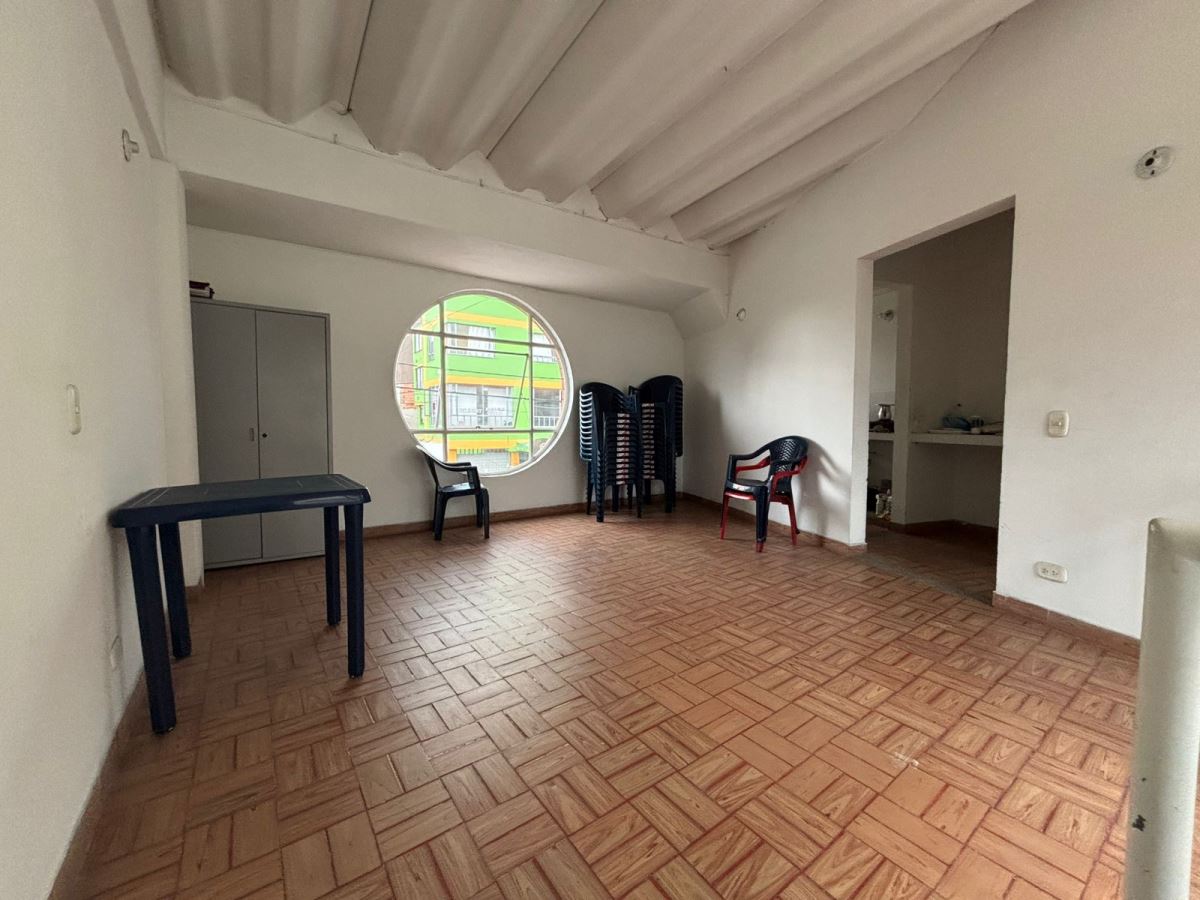 Casa en Venta - Bogota, SAN ANTONIO 5922