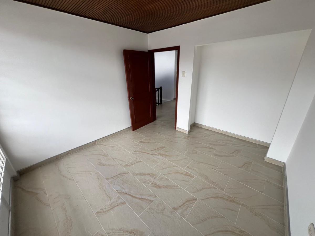 Casa en Arriendo - Bogota, SAN FELIPE 4959