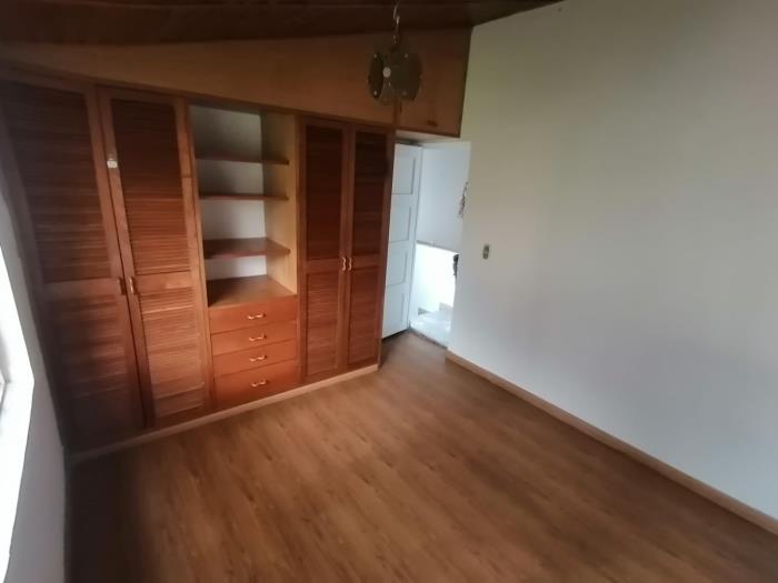 Casa en Venta - Bogota, LOMBARDIA 2000