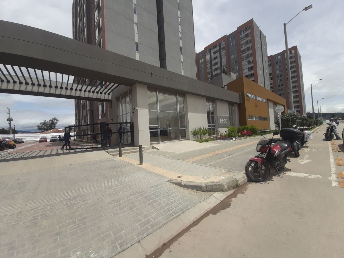 Apartamento en Arriendo - Bogota, HAYUELOS 4483
