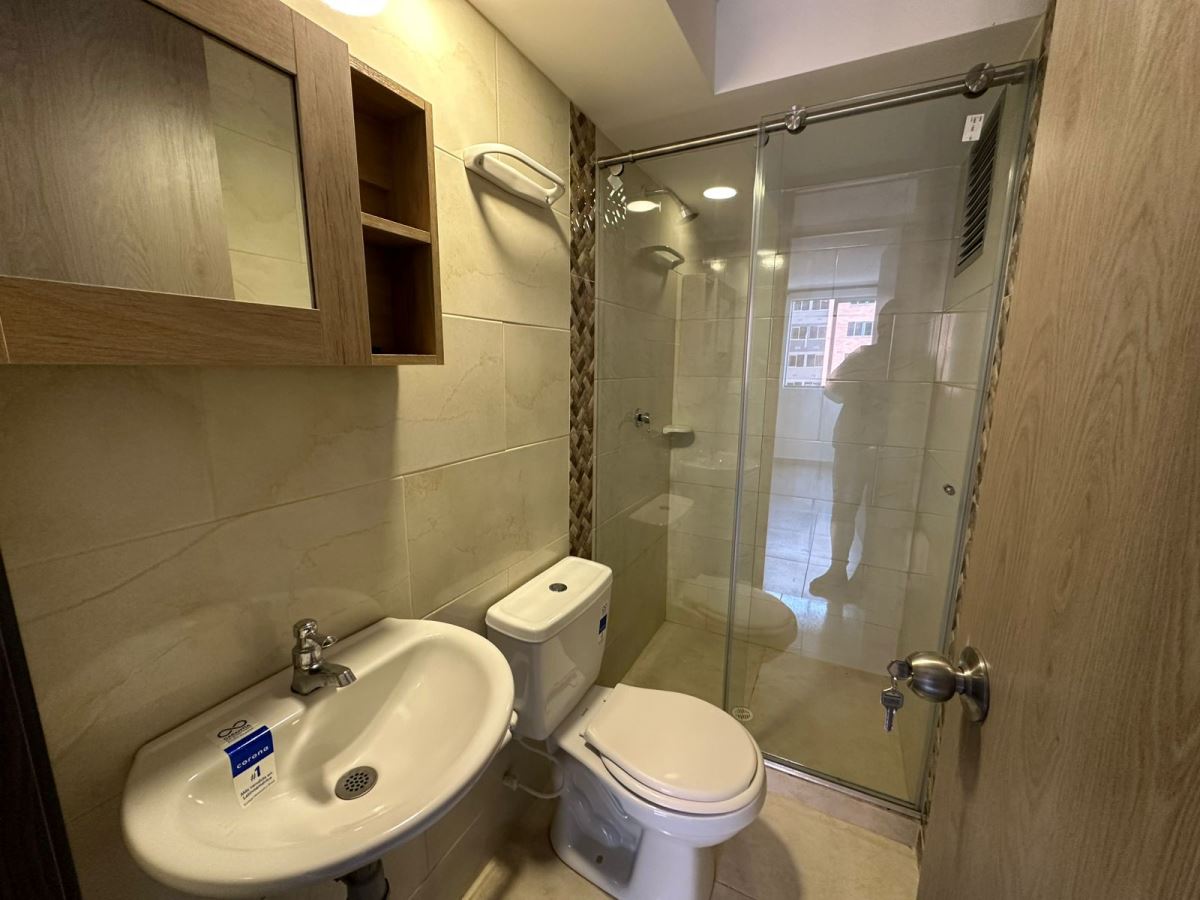 Apartamento en Arriendo - Bogota, LAS BRISAS 4961