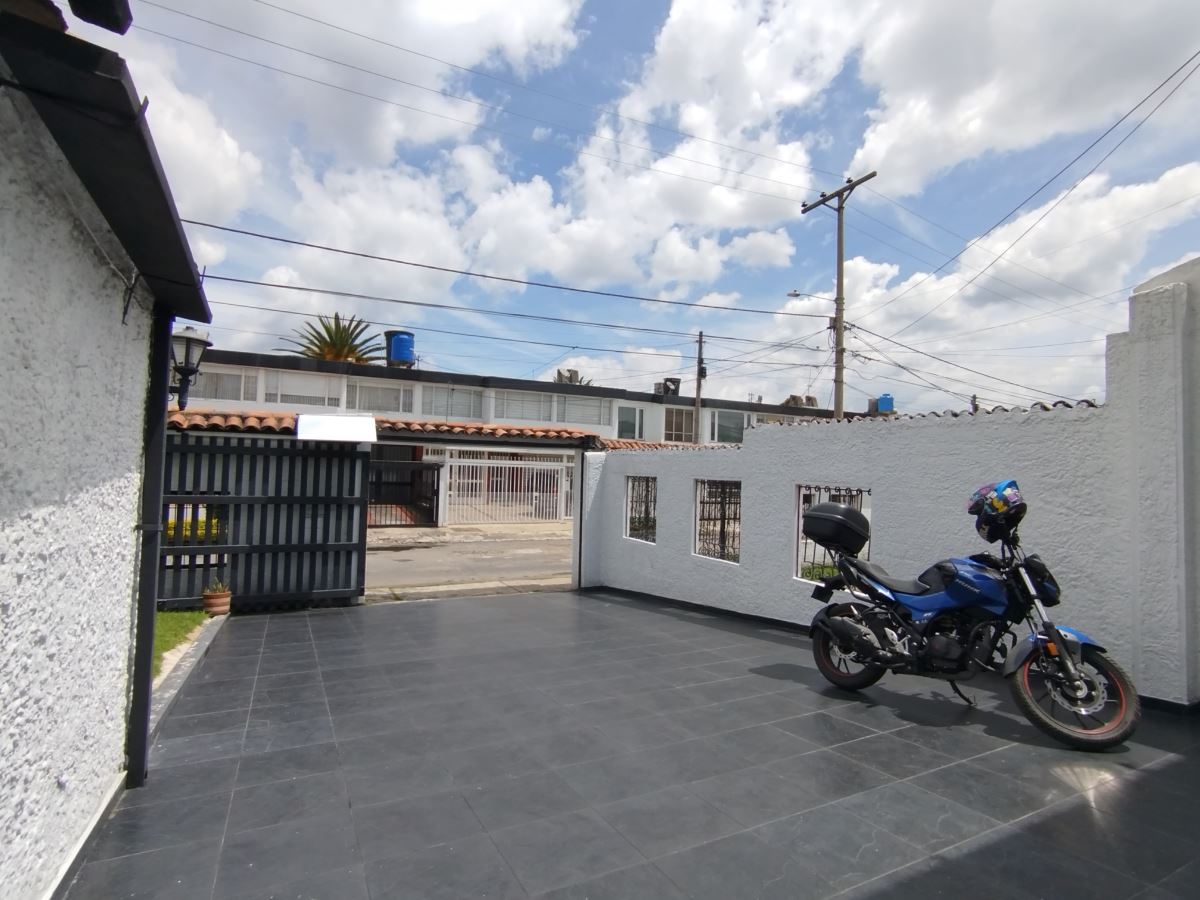 Casa en Arriendo - Bogota, PRADO VERANIEGO NORTE 3908