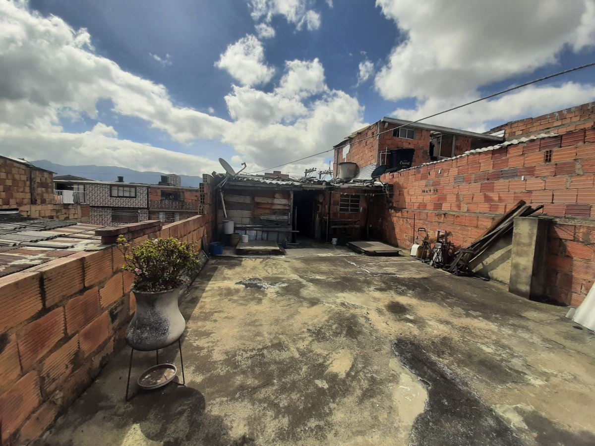 Casa en Venta - Bogota, LAS FERIAS 5652