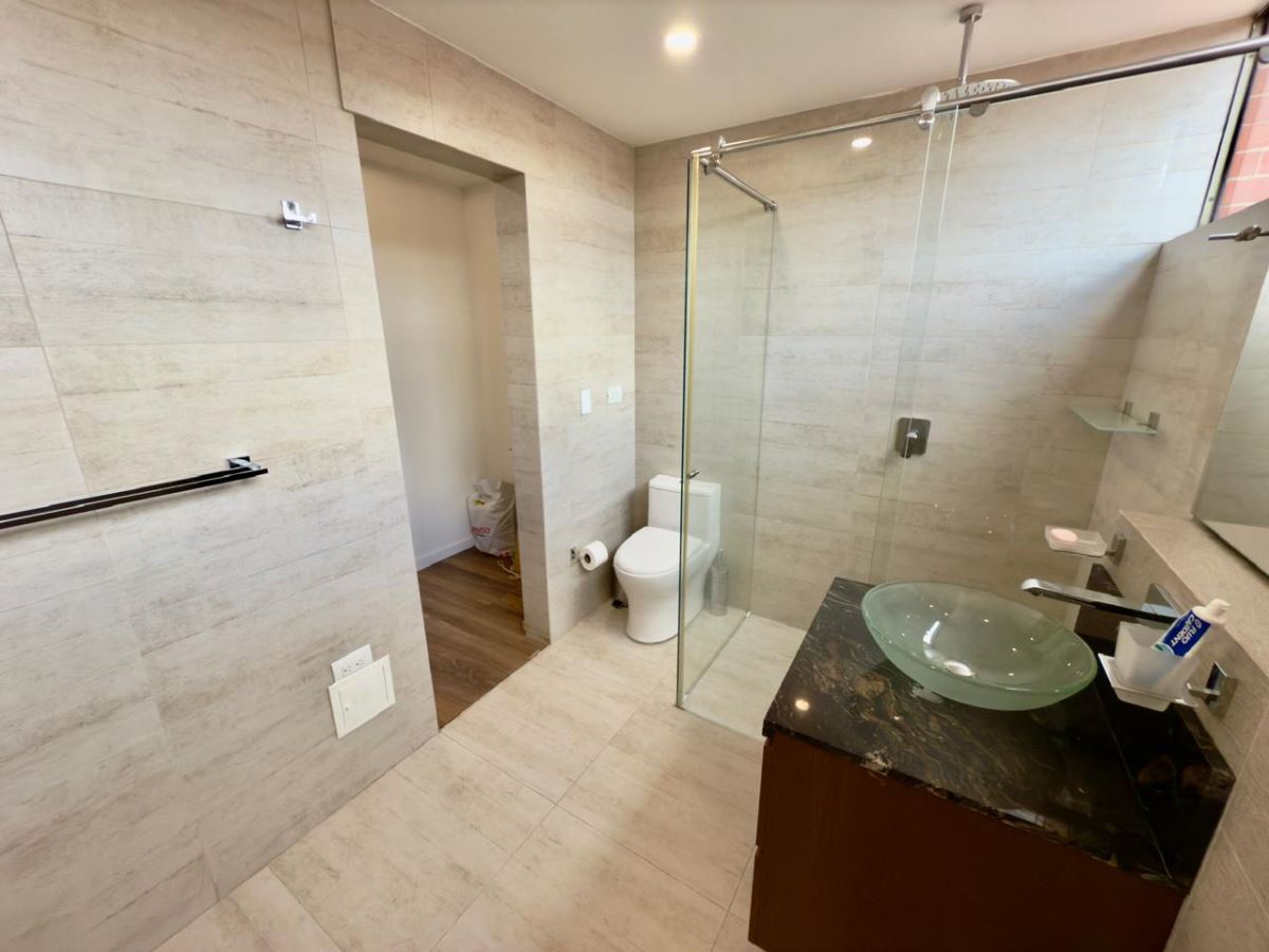 Casa en Venta - Bogota, GRATAMIRA 3796