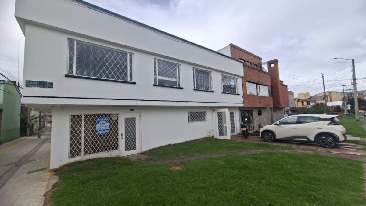 Casa en Arriendo - Bogota, SANTA BÁRBARA CENTRAL 4830