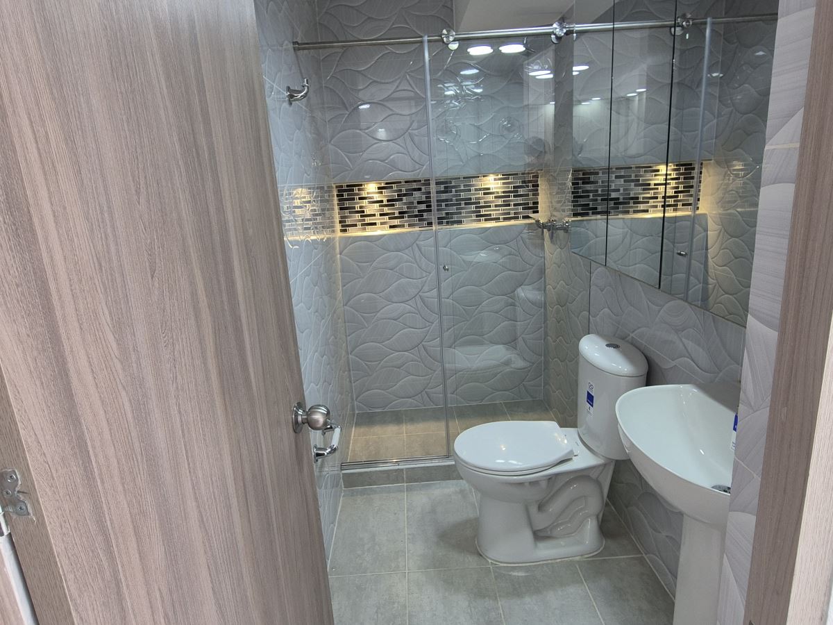 Apartamento en Arriendo - Bogota, EL REDIL 4677