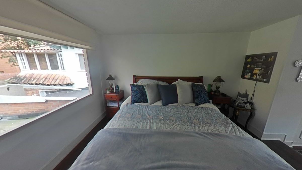 Casa en Venta - Bogota, SANTA PAULA 3040