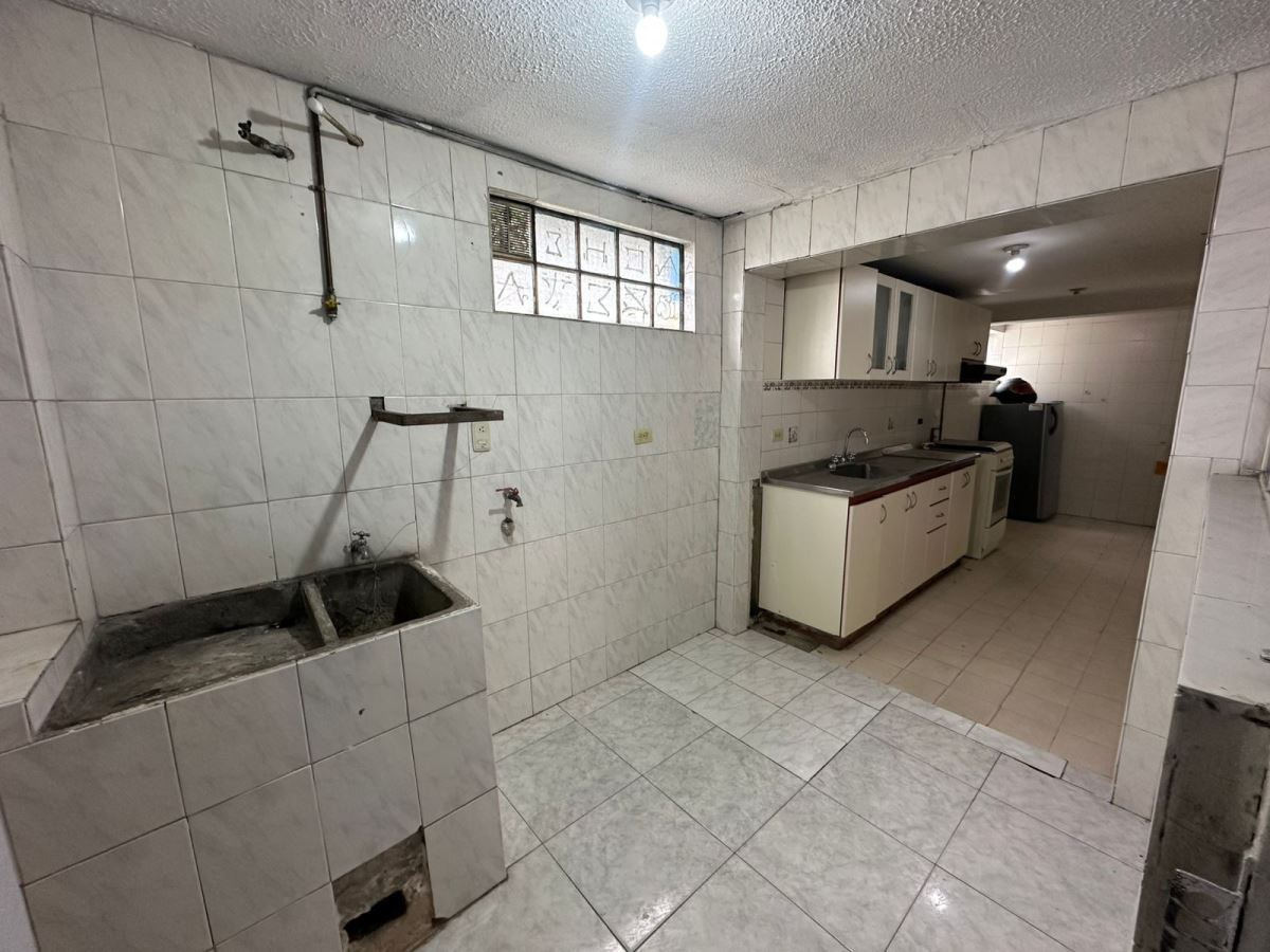 Casa en Arriendo - Bogota, VILLA ALSACIA 5346