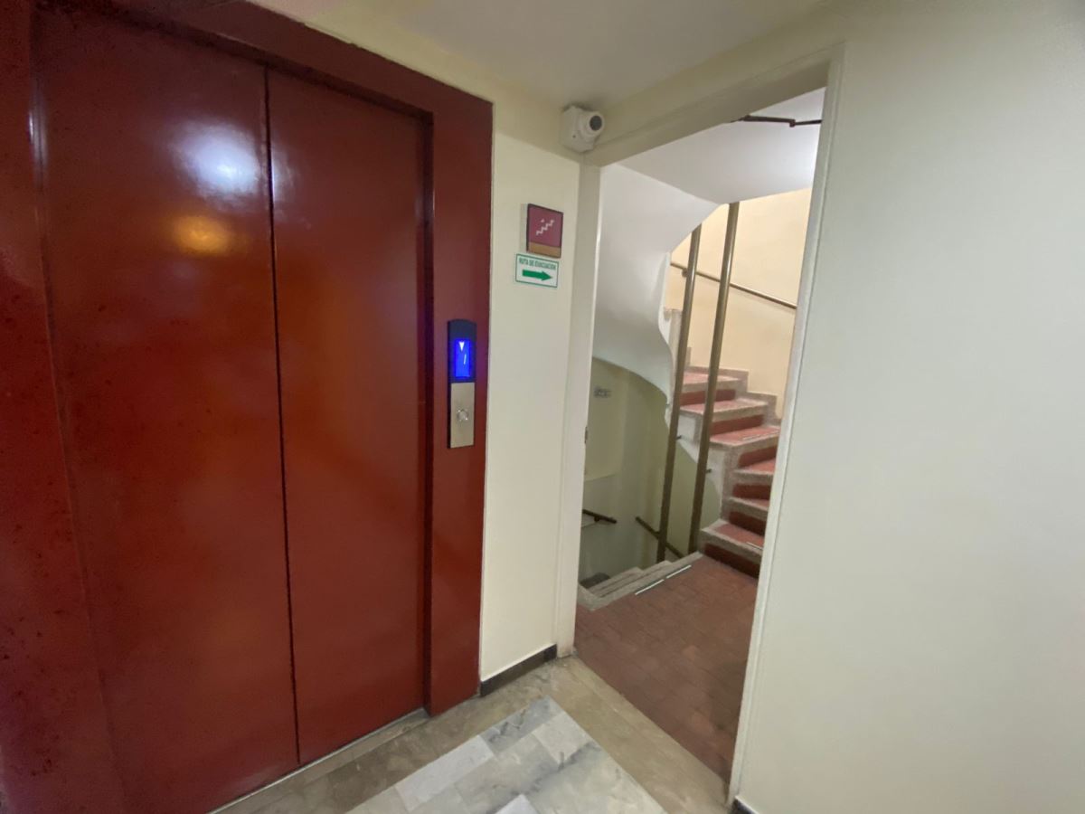 Oficina en Arriendo - Bogota, LAGO GAITÁN 5384